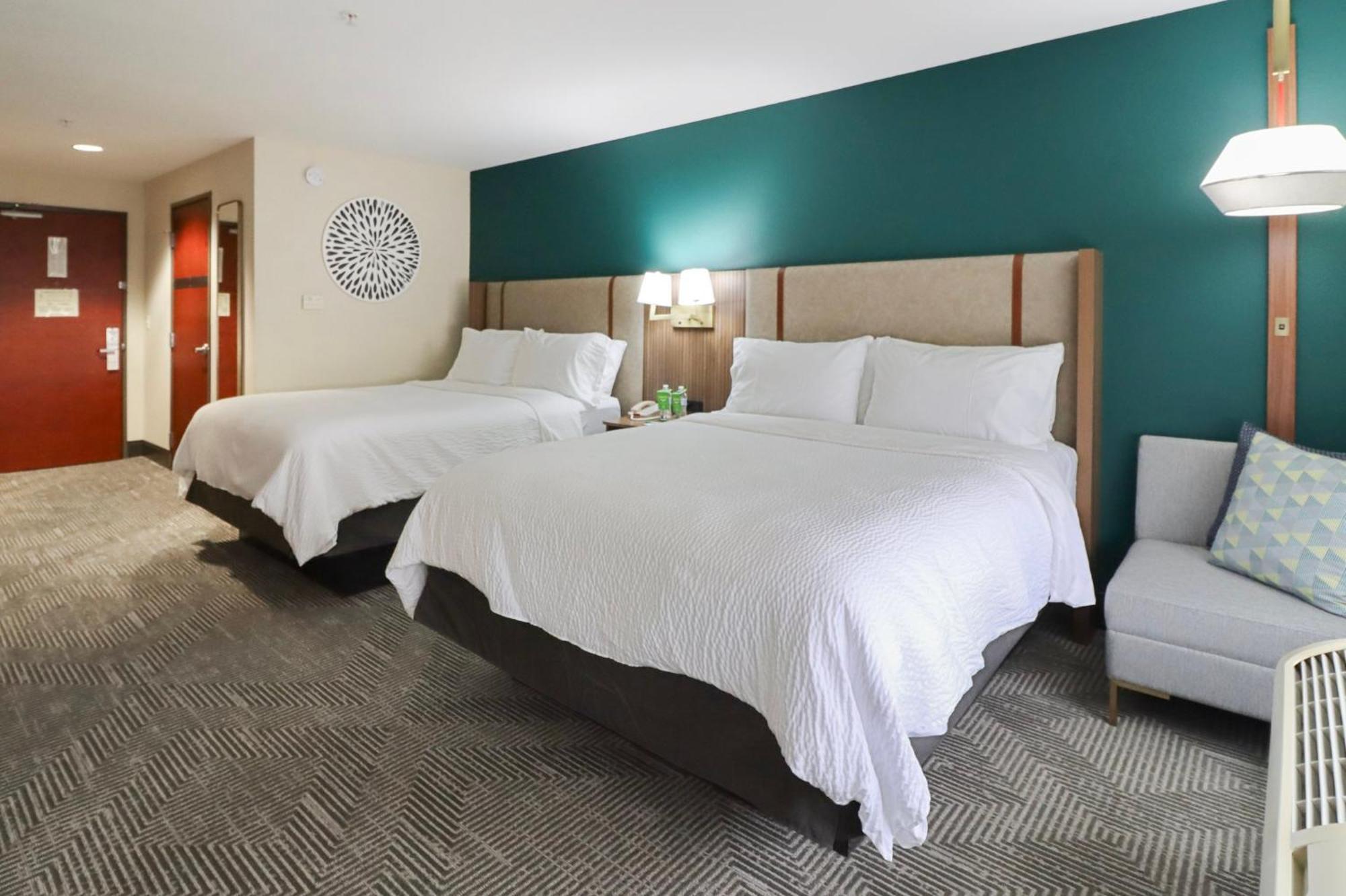 Holiday Inn Quincy By Ihg Екстериор снимка